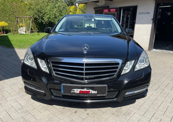 Mercedes-Benz Klasa E cena 52000 przebieg: 237000, rok produkcji 2011 z Jarocin małe 436